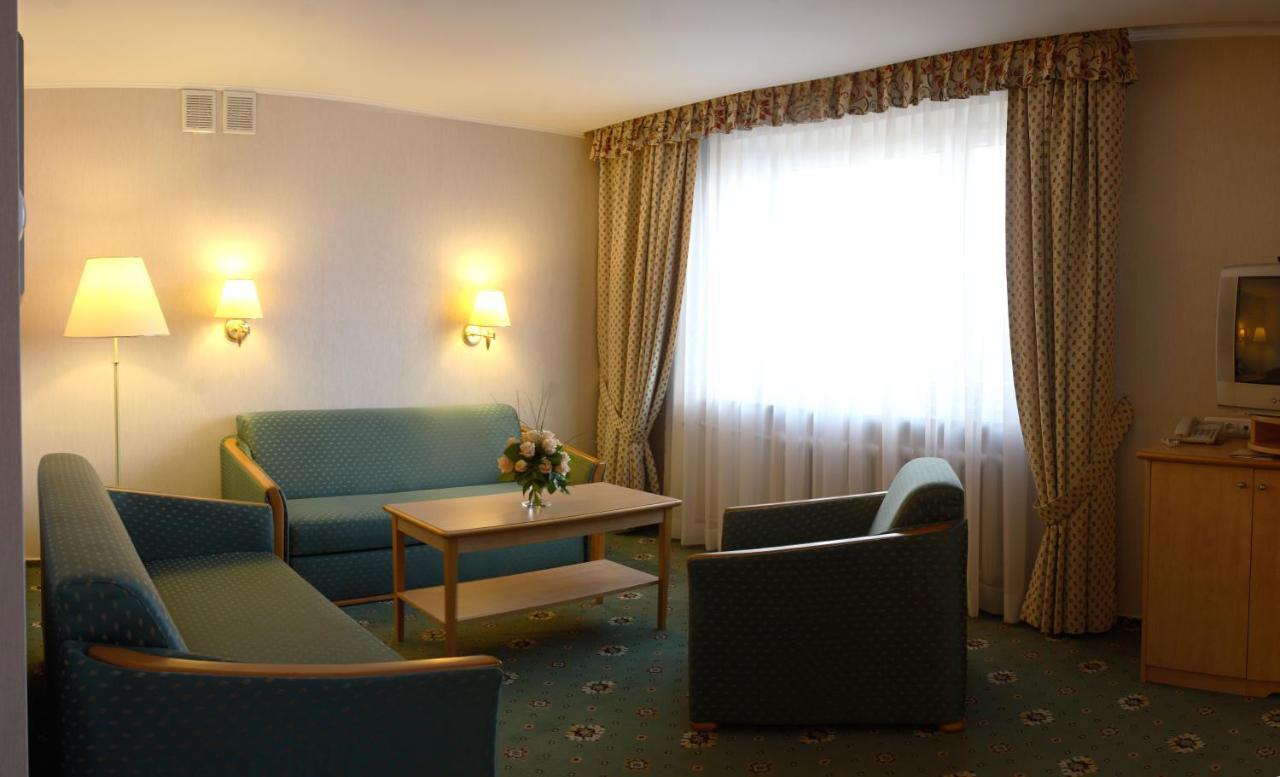 Hotel Prezydencki 3-Star Rzeszow Exterior photo